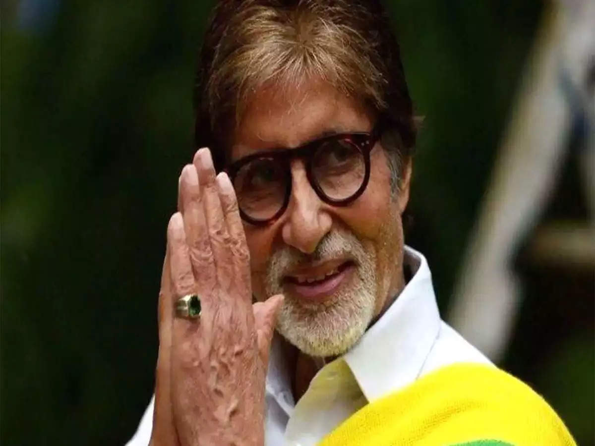 When Amitabh Bachchan was desperate for every penny, his house was about to be sold, Rajinikanth told the story of the trouble that Big B faced